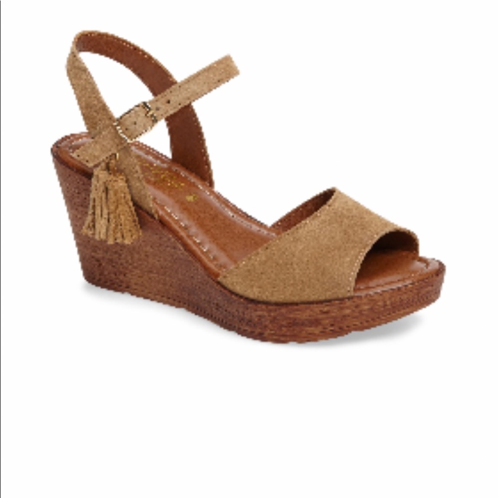 Bella Vita Ali Wedge Sandal